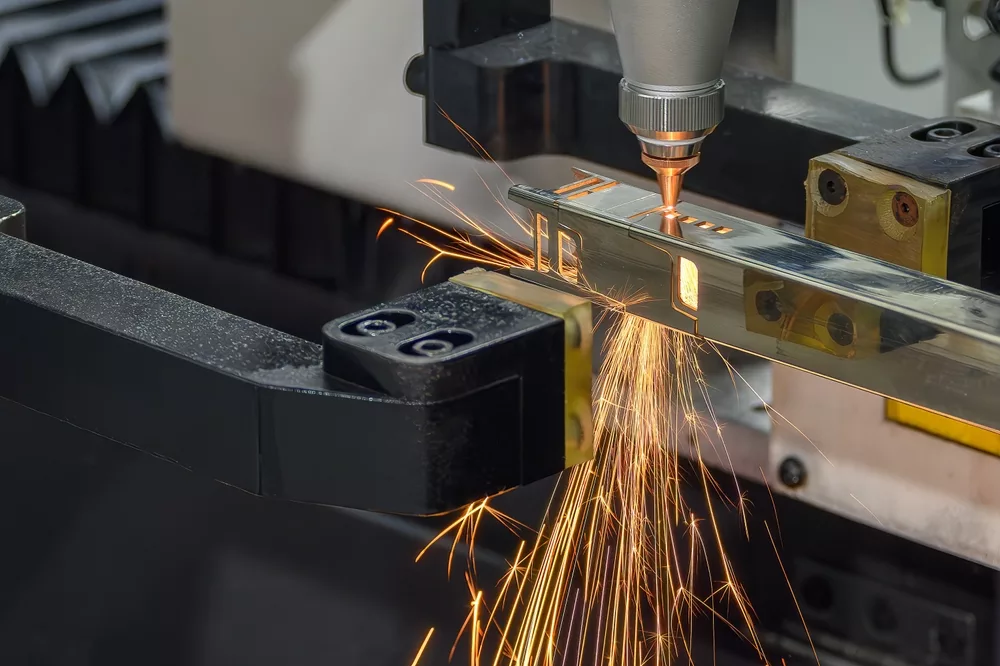 Wycinarki laserowe CNC – czym różnią się poszczególne modele?